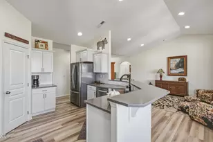 2791 NW Lexie Ln, Redmond, OR 97756 - Photo 15