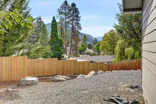 104 Vista Cir, Rogue River, OR 97537 - Photo 31