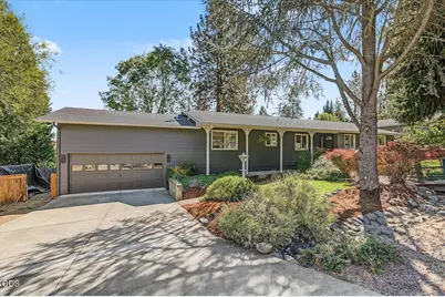 215 Stagecoach Drive, Jacksonville, OR 97530 - Photo 1