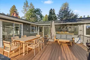 215 Stagecoach Dr, Jacksonville, OR 97530 - Photo 25