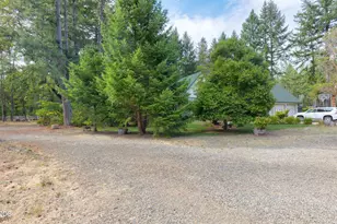 306 White Oak Dr, Cave Junction, OR 97523 - Photo 57