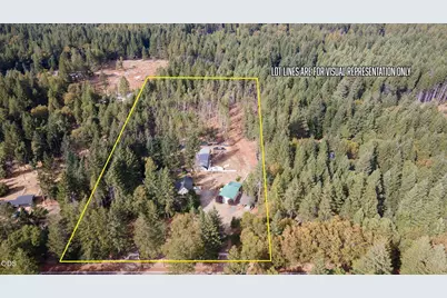 306 White Oak Drive, Cave Junction, OR 97523 - Photo 3