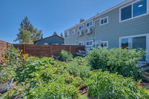 404 SE Railroad St, Bend, OR 97702 - Photo 15