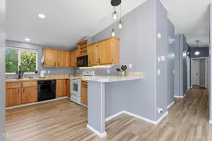 794 S Grice Loop, Jefferson, OR 97352 - Photo 13