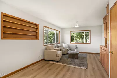 408 NE Hawthorne Avenue, Bend, OR 97701 - Photo 15