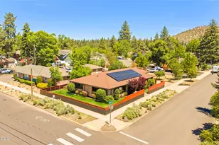 408 NE Hawthorne Ave, Bend, OR 97701 - Photo 41
