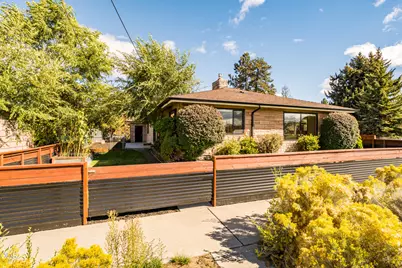 408 NE Hawthorne Avenue, Bend, OR 97701 - Photo 43