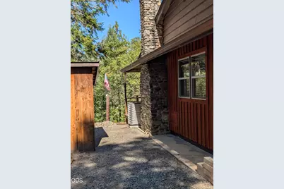 11851 Upper Applegate Road, Jacksonville, OR 97530 - Photo 23