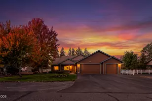 9325 16th St, Terrebonne, OR 97760 - Photo 1