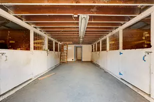 4375 Pioneer Rd, Medford, OR 97501 - Photo 25