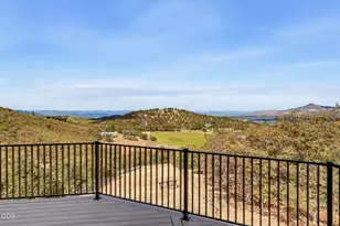 4375 Pioneer Rd, Medford, OR 97501 - Photo 9