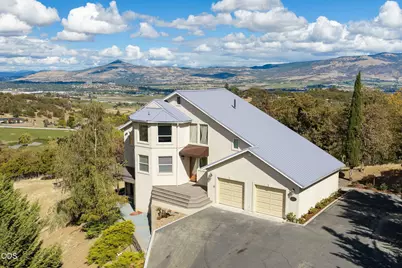 4375 Pioneer Road, Medford, OR 97501 - Photo 1