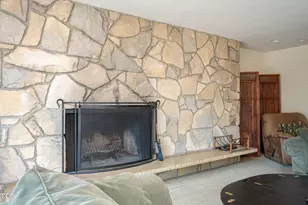 68651 E Bowmans Cir, Welches, OR 97067 - Photo 7