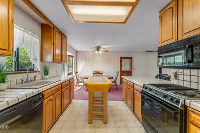 23131 Highway 62, Shady Cove, OR 97539 - Photo 33