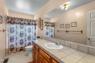 23131 Hwy 62, Shady Cove, OR 97539 - Photo 37
