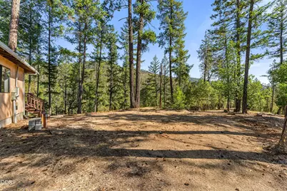 23131 Highway 62, Shady Cove, OR 97539 - Photo 17