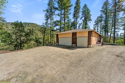 23131 Highway 62, Shady Cove, OR 97539 - Photo 9