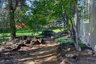 20637 Weatherby Ct, Bend, OR 97701 - Photo 41