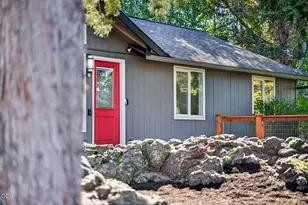 20637 Weatherby Ct, Bend, OR 97701 - Photo 3
