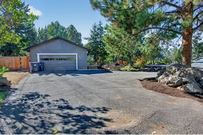 20637 Weatherby Court, Bend, OR 97701 - Photo 7