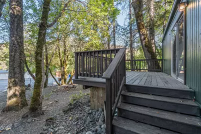 7949 Rogue River Highway, Grants Pass, OR 97527 - Photo 19
