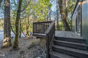 7949 Rogue River Hwy, Grants Pass, OR 97527 - Photo 19