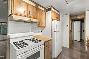 7949 Rogue River Hwy, Grants Pass, OR 97527 - Photo 17