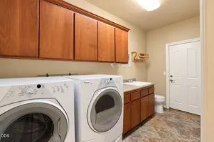 16 Milagros Ct, Eagle Point, OR 97524 - Photo 27