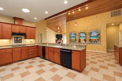 16 Milagros Court, Eagle Point, OR 97524 - Photo 13