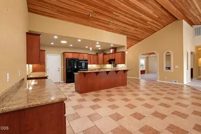 16 Milagros Court, Eagle Point, OR 97524 - Photo 9