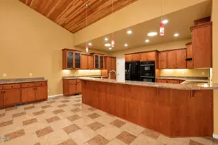 16 Milagros Ct, Eagle Point, OR 97524 - Photo 11