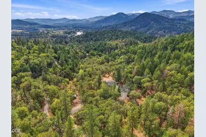 433 Hawksdale Drive, Grants Pass, OR 97526 - Photo 57