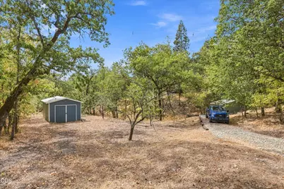 433 Hawksdale Drive, Grants Pass, OR 97526 - Photo 51