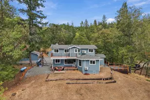 433 Hawksdale Dr, Grants Pass, OR 97526 - Photo 45