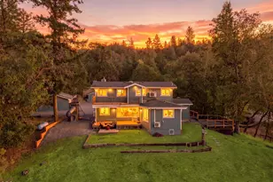433 Hawksdale Dr, Grants Pass, OR 97526 - Photo 47