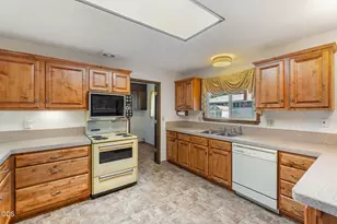 3219 Caroline St, Klamath Falls, OR 97603 - Photo 19