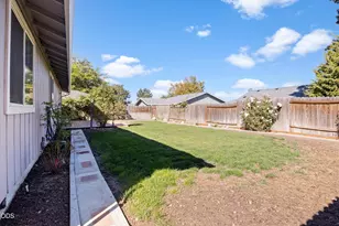 1915 Page St, Medford, OR 97504 - Photo 23