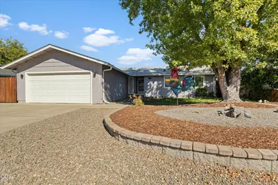 1915 Page Street, Medford, OR 97504 - Photo 1