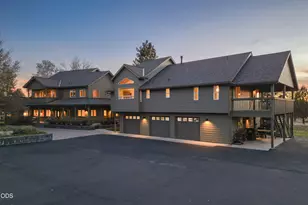 6755 SW Mt Bachelor Dr, Powell Butte, OR 97753 - Photo 3