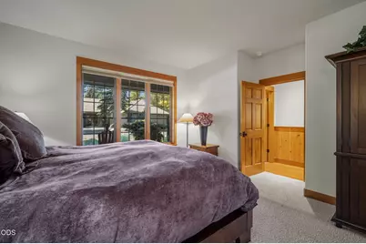 17980 North Course Lane #17, Sunriver, OR 97707 - Photo 35