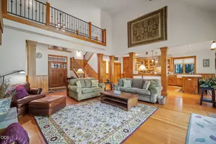 17980 N Course Ln, Sunriver, OR 97707 - Photo 5