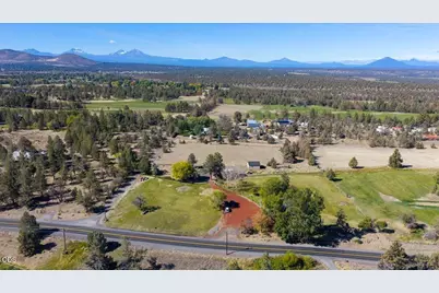 2097 NW Helmholtz Way, Redmond, OR 97756 - Photo 9