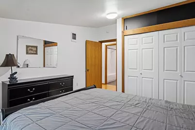 2097 NW Helmholtz Way, Redmond, OR 97756 - Photo 37
