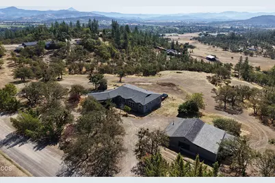 1234 Wedgewood Drive, Eagle Point, OR 97524 - Photo 57
