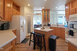 1234 Wedgewood Dr, Eagle Point, OR 97524 - Photo 9