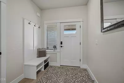 1777 NW Hemlock Avenue, Redmond, OR 97756 - Photo 7