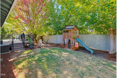 529 Broadway Street, Rogue River, OR 97537 - Photo 31