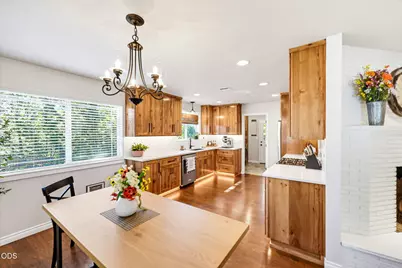 529 Broadway Street, Rogue River, OR 97537 - Photo 15