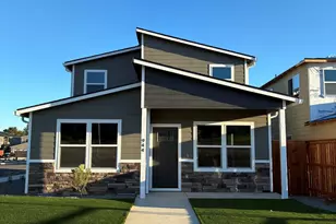 944 Honey Bee St, Medford, OR 97501 - Photo 37
