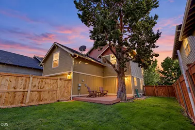 21332 Oakview Drive, Bend, OR 97701 - Photo 19